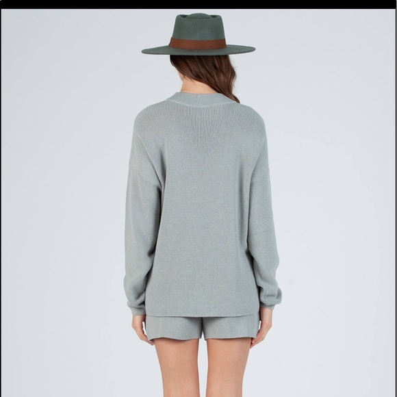 Sweater. NWT - Picture 3 of 3